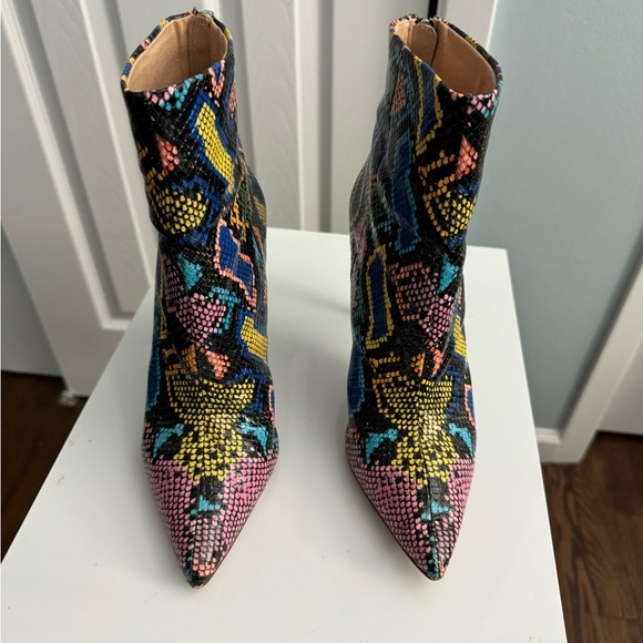 Steve Madden Style Halena Bright Multi Size 7 1/2 Stiletto Boots - Picture 3 of 7